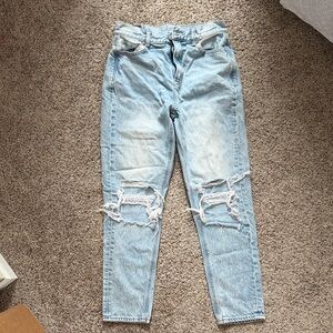 American Eagle Outfitters Light Blue Denim Distressed Jeans
